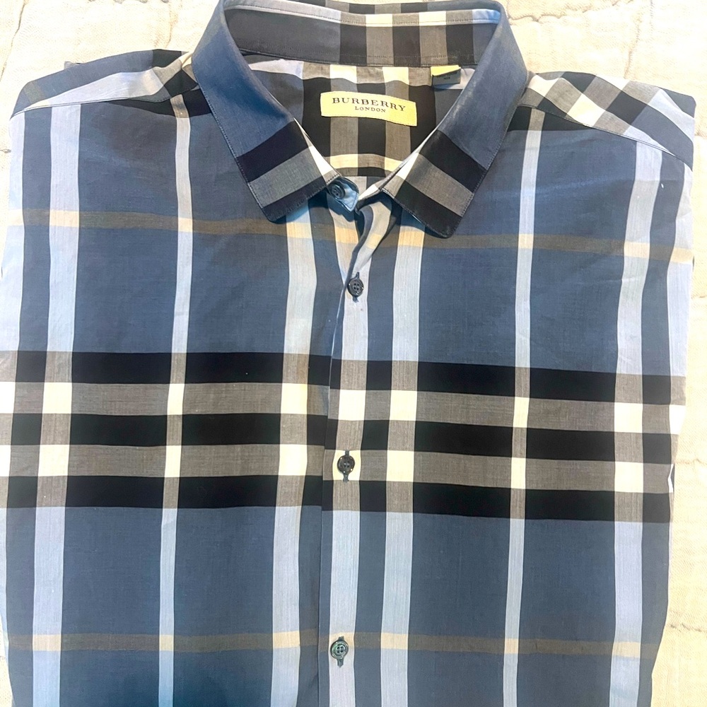 NWOT, Burberry men’s shirt, size XL